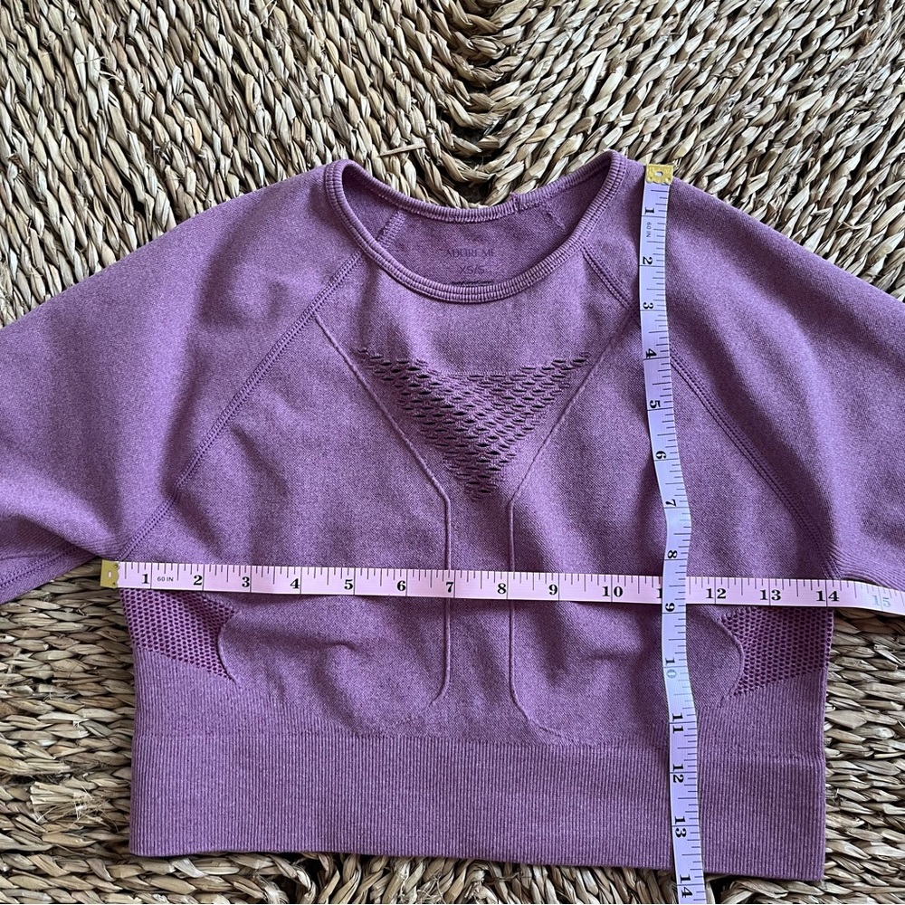 Cropped Workout Top - Picture 6 of 6